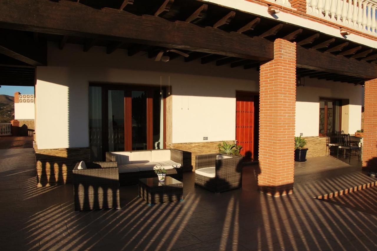 Villa El Palomar Azul With Pool And Sea View Benajarafe Esterno foto