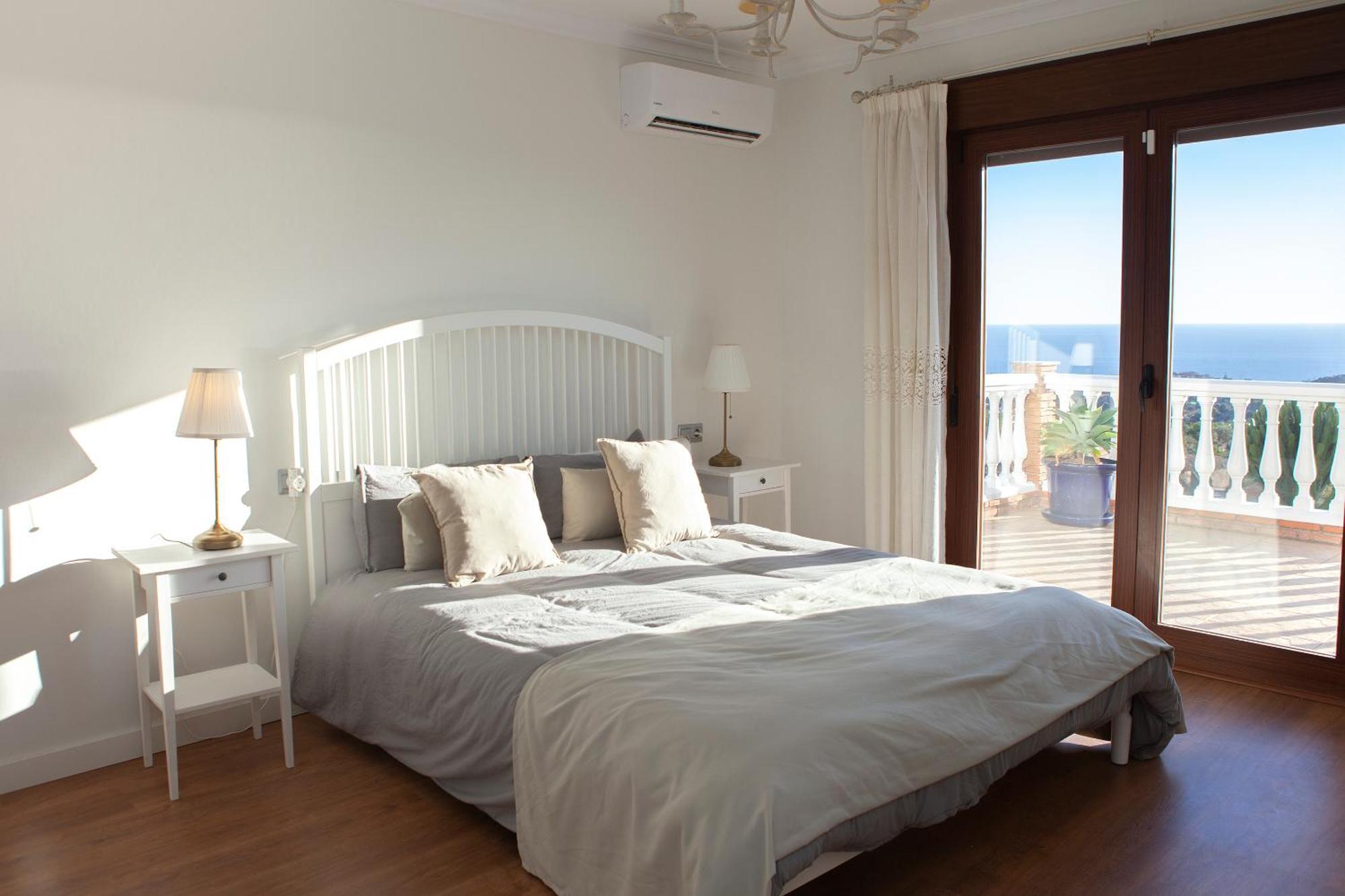 Villa El Palomar Azul With Pool And Sea View Benajarafe Esterno foto