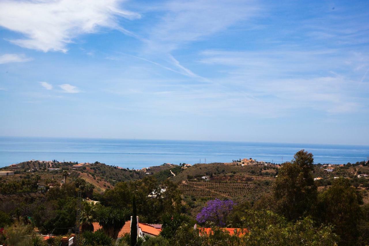 Villa El Palomar Azul With Pool And Sea View Benajarafe Esterno foto